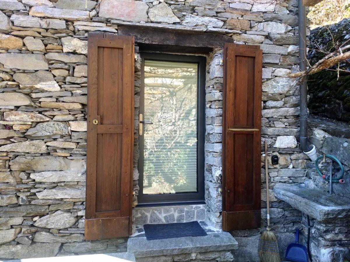 Rustico "Casa Di Sasso" Villa Intragna Exterior photo