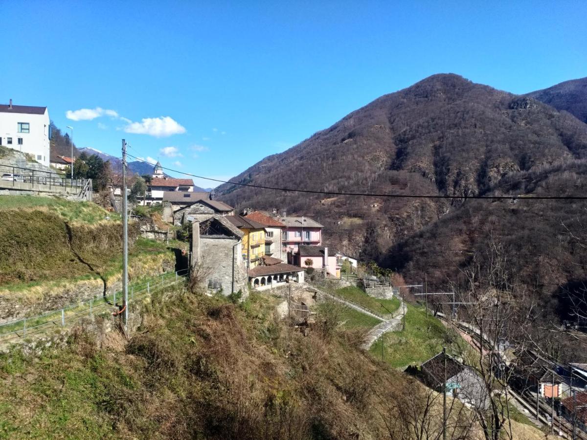 Rustico "Casa Di Sasso" Villa Intragna Exterior photo