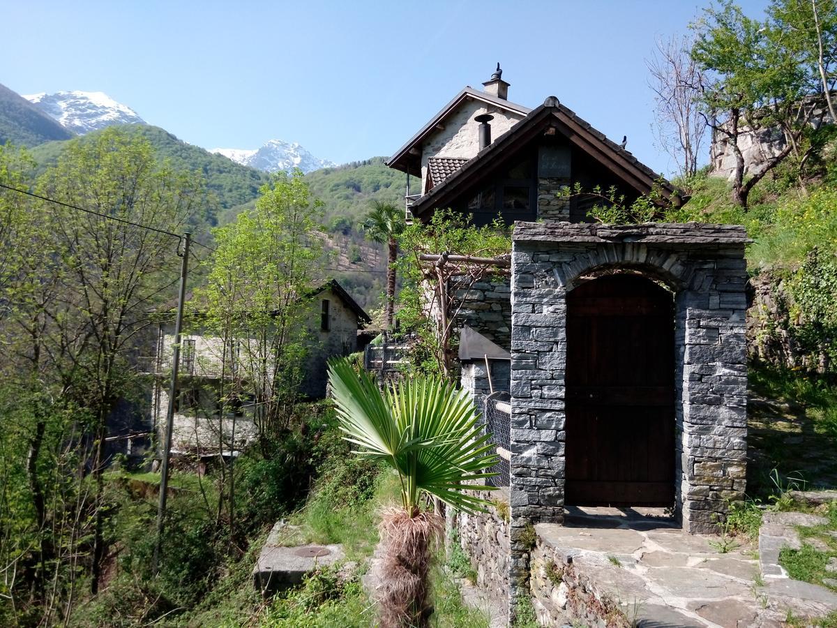 Rustico "Casa Di Sasso" Villa Intragna Exterior photo